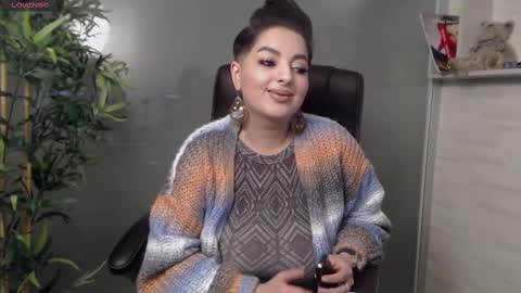 Snapshot of allyiah chatting on February 2025 09:31:02 PM online show from February 2025 09:31:02 PM