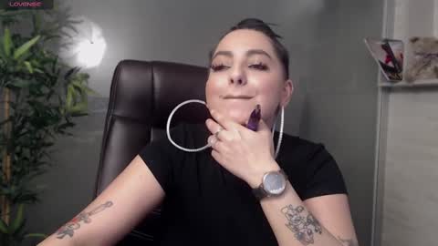 Snapshot of allyiah chatting on March 2025 08:42:02 PM online show from March 2025 08:42:02 PM
