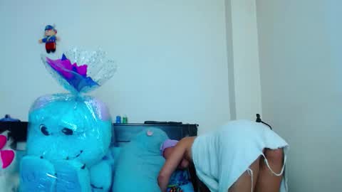 Snapshot of allyson_collins_ chatting on November 2025 10:21:02 PM Allyson collins online show from November 2025 10:21:02 PM