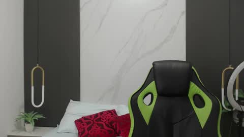 ALMA FENIX  online show from January 2025 12:04:02 PM