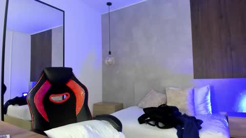 ALMA FENIX  online show from January 2026 07:19:01 PM