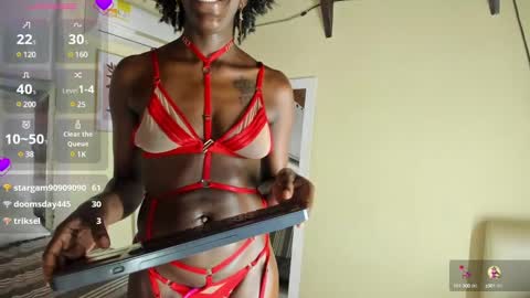 Snapshot of almasaennz chatting on December 2024 01:13:01 AM online show from December 2024 01:13:01 AM