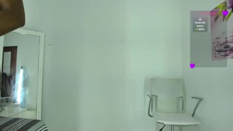 Snapshot of almasaennz chatting on December 2024 07:17:02 PM online show from December 2024 07:17:02 PM