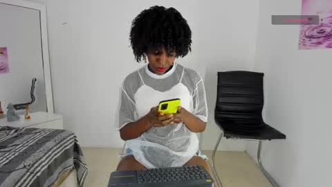 Snapshot of almasaennz chatting on January 2025 08:45:02 PM online show from January 2025 08:45:02 PM