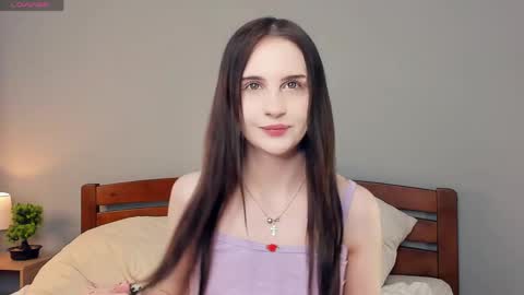 Snapshot of alonareinicke chatting on May 2026 07:11:02 PM Alona online show from May 2026 07:11:02 PM