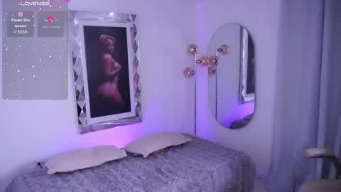 Alondra online show from February 2026 07:54:02 PM