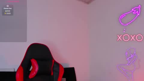 Hazel Bowie online show from October 2025 12:33:02 AM