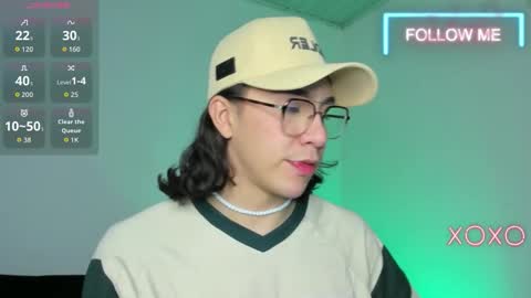 Independent model online show from January 2026 01:33:01 AM