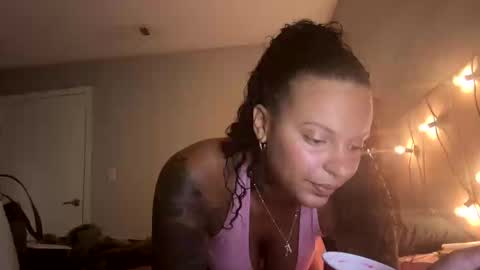 Snapshot of alongcamelexy chatting on September 2025 02:55:02 AM alongcamelexy online show from September 2025 02:55:02 AM