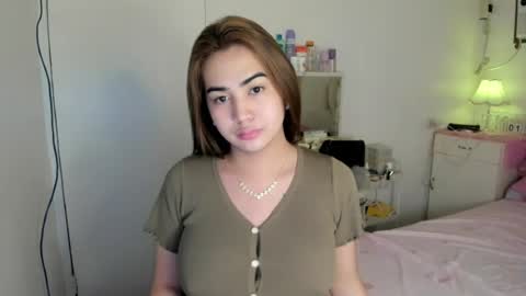 alovelydollnica online show from August 2026 12:10:02 AM