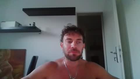Snapshot of alphah_hunk chatting on September 2025 05:25:02 PM alphah_hunk online show from September 2025 05:25:02 PM