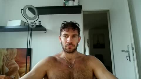 Snapshot of alphah_hunk chatting on November 2025 10:27:01 AM alphah_hunk online show from November 2025 10:27:01 AM