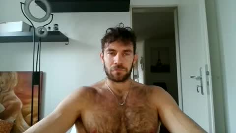 Snapshot of alphah_hunk chatting on December 2025 11:41:02 AM alphah_hunk online show from December 2025 11:41:02 AM