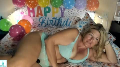Snapshot of alphakittyxxx chatting on May 2026 11:47:01 PM Shelby or if you want to make me purr just call me Kitten online show from May 2026 11:47:01 PM