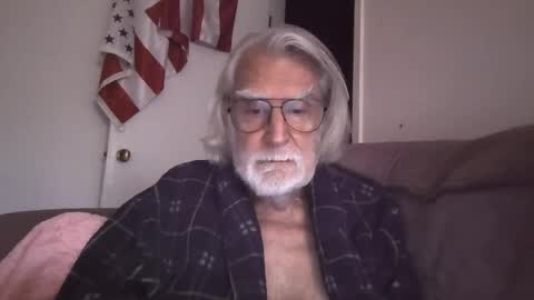 AlphaUniform online show from May 2026 12:23:02 PM