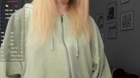 Betty online show from November 2025 06:01:01 AM