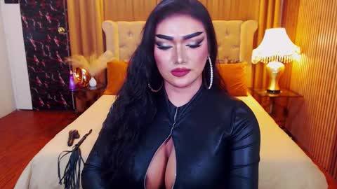 Alura Jhenson online show from November 2025 01:22:02 AM