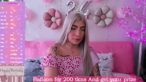 Snapshot of alwayslovely_mango chatting on October 2025 07:23:02 PM Tell me Lorens online show from October 2025 07:23:02 PM