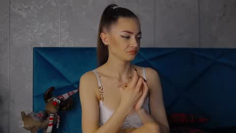 Alyse online show from January 2025 06:06:01 PM