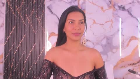 Snapshot of alyson__a chatting on May 2026 12:11:02 PM alyson__a online show from May 2026 12:11:02 PM