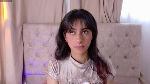 alyssa_joness online show from November 2025 01:44:01 PM