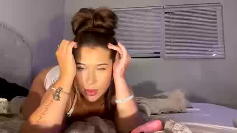 Snapshot of alyssaortega chatting on October 2025 05:18:01 AM alyssaortega online show from October 2025 05:18:01 AM
