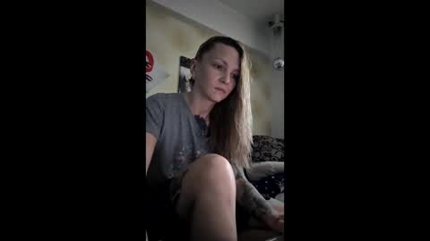 Aly online show from February 2026 01:38:02 PM