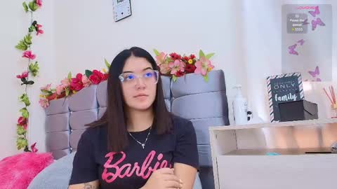 Isabella online show from May 2026 06:02:02 PM