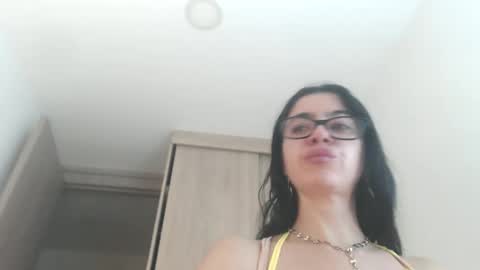 valentia online show from January 2026 02:59:02 AM