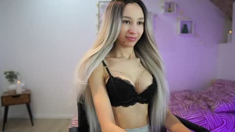 Snapshot of amai__liu chatting on February 2025 10:33:01 PM Amai Liu online show from February 2025 10:33:01 PM