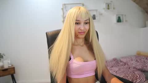 Snapshot of amai__liu chatting on September 2025 05:58:01 PM Amai Liu online show from September 2025 05:58:01 PM