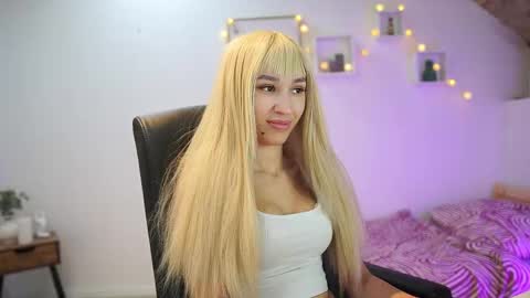 Snapshot of amai__liu chatting on October 2025 06:06:02 PM Amai Liu online show from October 2025 06:06:02 PM