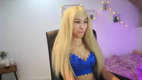 Snapshot of amai__liu chatting on October 2025 07:05:02 PM Amai Liu online show from October 2025 07:05:02 PM