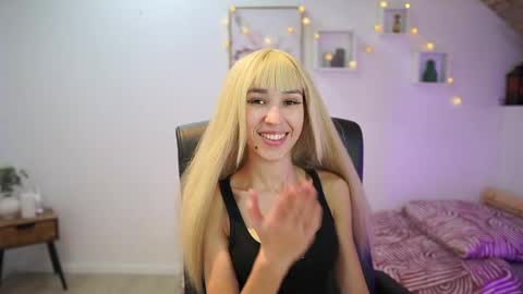 Snapshot of amai__liu chatting on November 2025 07:16:01 PM Amai Liu online show from November 2025 07:16:01 PM