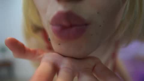 Amai  Liu online show from January 2026 05:27:02 PM