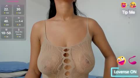 AMAIA online show from October 2025 07:43:01 PM