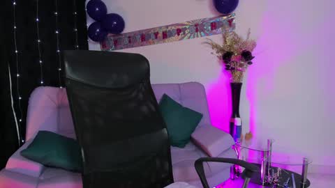 Amalia cruss online show from January 2025 08:43:01 AM