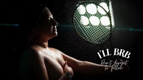 Snapshot of amalia_rosse_ chatting on September 2025 10:44:01 PM Amalia Im Back See you soon this January 7 at 10 pm Colombia time online show from September 2025 10:44:01 PM