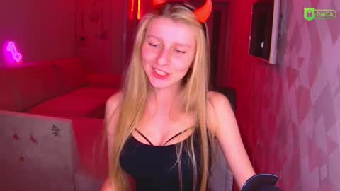 Snapshot of amaliaqueen999 chatting on October 2025 03:02:01 PM Amalia online show from October 2025 03:02:01 PM