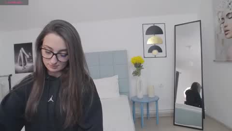 Snapshot of amalliajade chatting on February 2026 07:32:02 PM Amalia online show from February 2026 07:32:02 PM