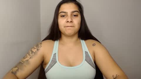 The queen of the biceps  online show from January 2025 08:07:02 PM