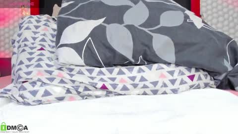 diana        Private is Open online show from December 2024 10:41:02 PM