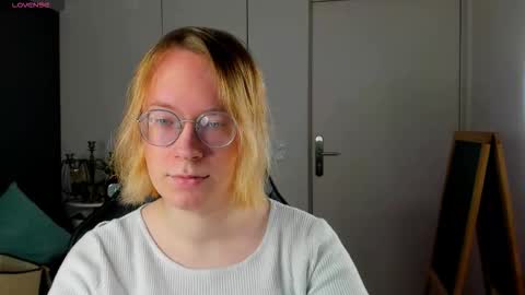 Hi im Amanda online show from November 2025 09:53:01 AM