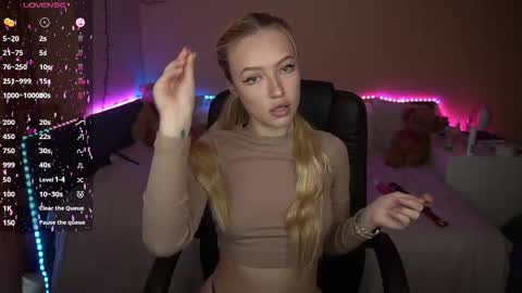 Amanda online show from November 2025 06:59:02 AM