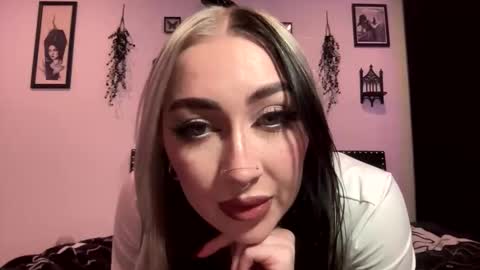 AmandaVamp online show from December 2025 03:49:02 AM