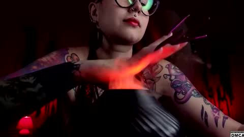 Snapshot of amanita__pantherina chatting on September 2025 12:07:01 PM Goddess Amanita online show from September 2025 12:07:01 PM