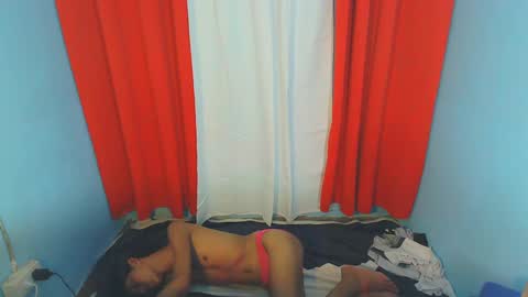 Snapshot of amara_fuck69 chatting on January 2025 01:32:01 AM amara_fuck69 online show from January 2025 01:32:01 AM