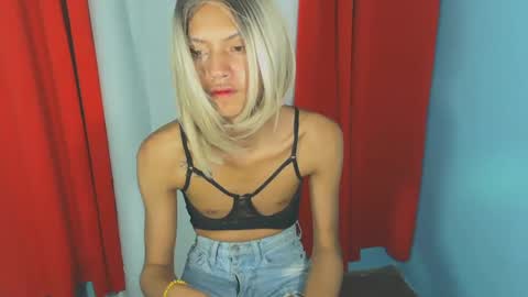 Snapshot of amara_fuck69 chatting on January 2025 09:50:02 AM amara_fuck69 online show from January 2025 09:50:02 AM