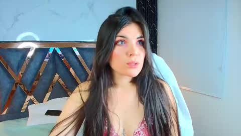 Amara Vega  online show from October 2025 10:47:01 AM