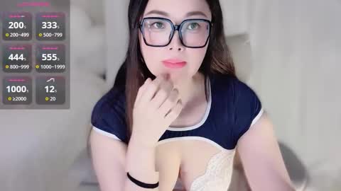 Snapshot of amaya_yooo_36d chatting on November 2025 04:13:01 AM yooo online show from November 2025 04:13:01 AM